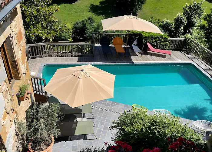 D'hotes Du Pentadou Bed & Breakfast